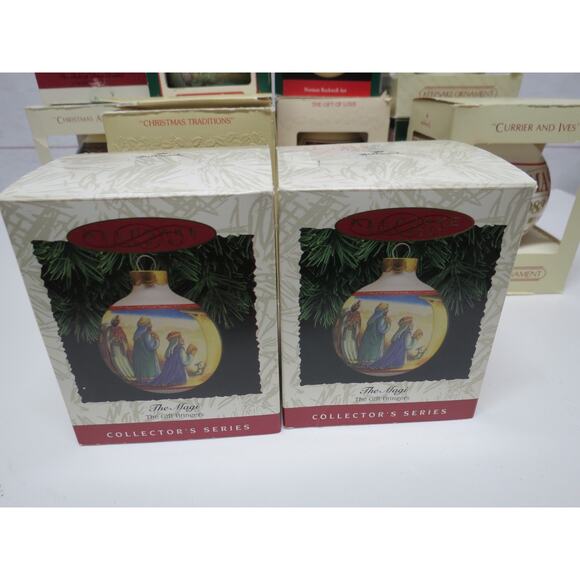 Vintage Lot 14 Hallmark Christmas Ornaments in Boxes Glass Balls 1970s 80s 90s - Picture 4 of 16